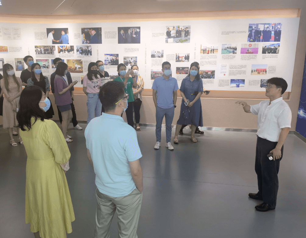 智能系统与工程研究中心党支部开展“弘扬科学家精神”主题党日活动